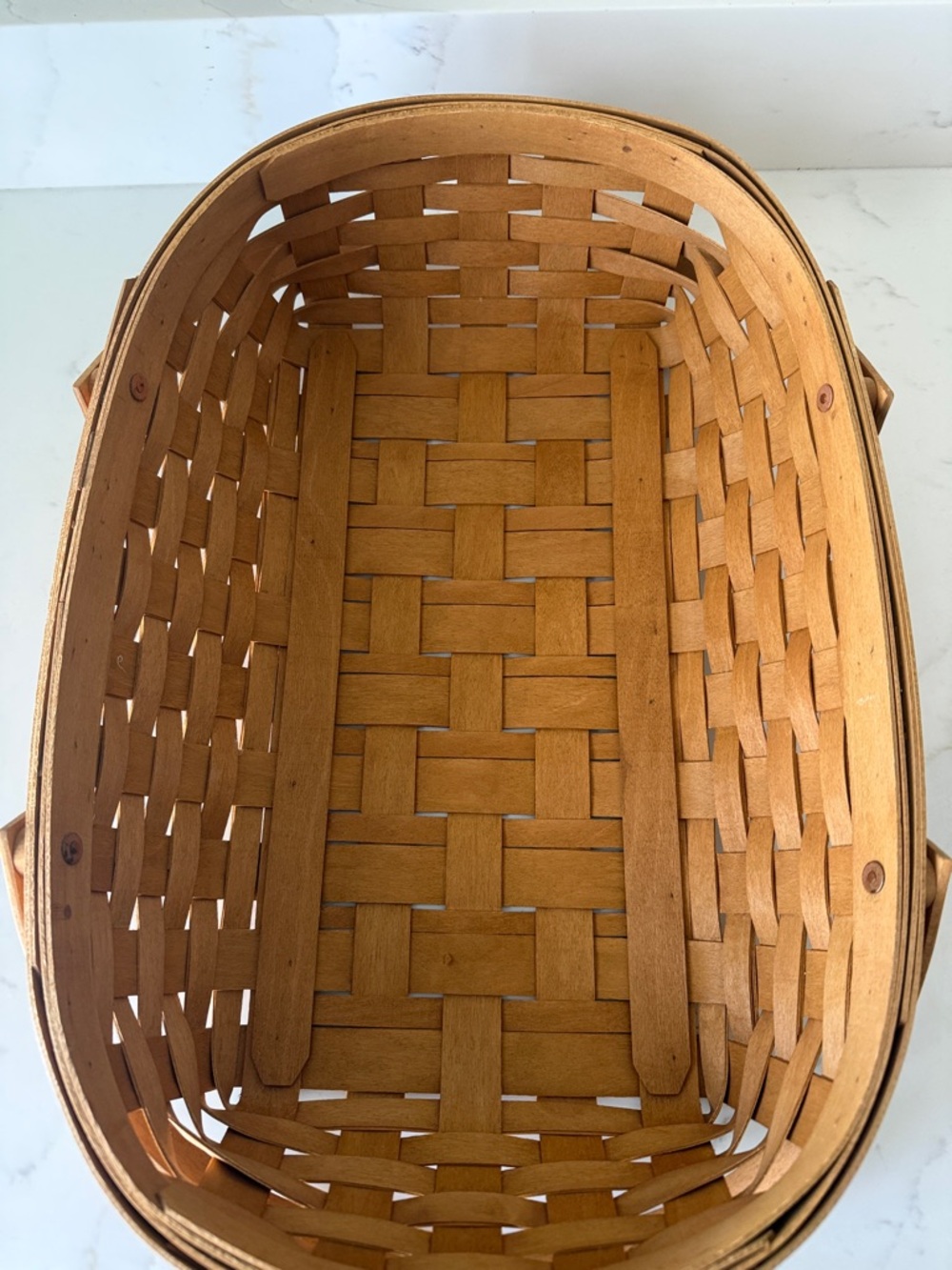 Longaberger Medium Gathering Basket 2007 with Liner - Picture 4 of 10